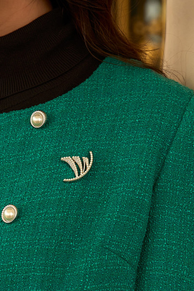 Ghim cài áo logo IVY moda