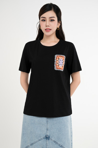 Áo thun thêu họa tiết