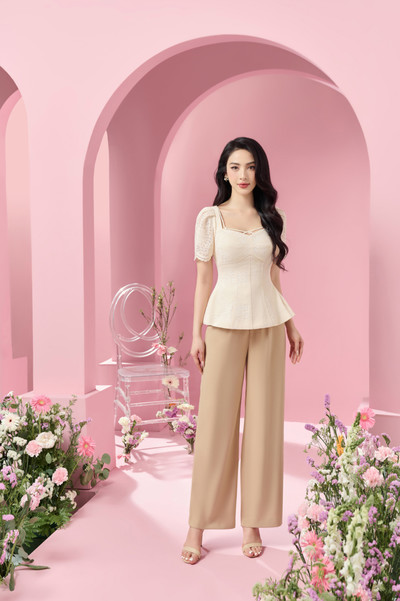 Áo peplum phối ren