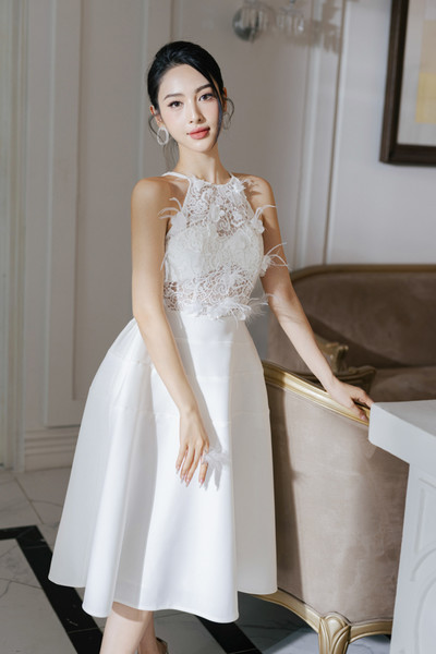 Agnes Dress - Đầm Senora Cổ Yếm
