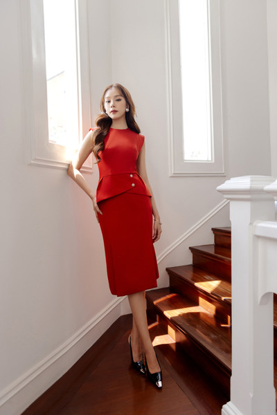 Đầm chữ A dạo phố